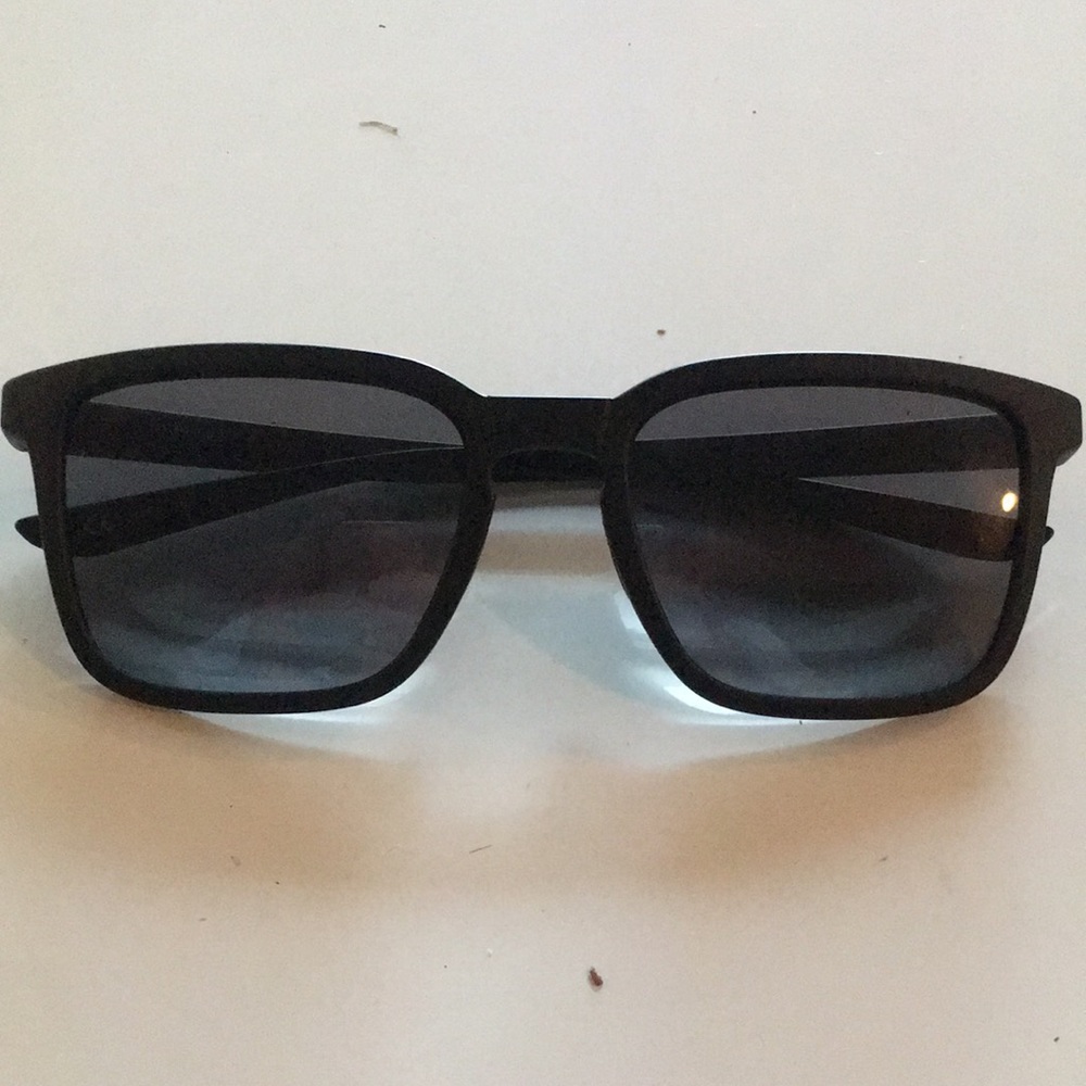 Nike circuit sunglasses
